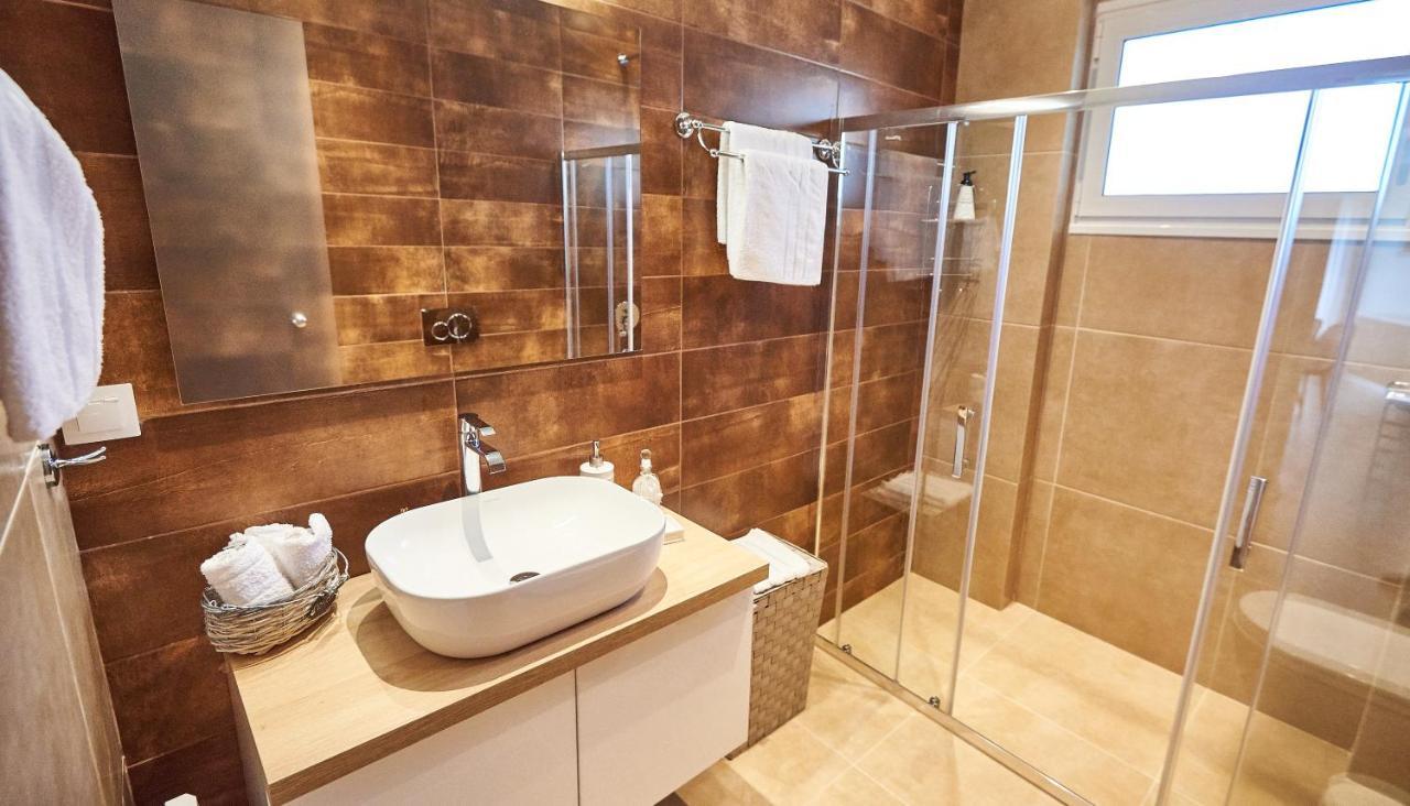 The El Greco Spirit Meets The Athenian Luxury Apt1 Buitenkant foto